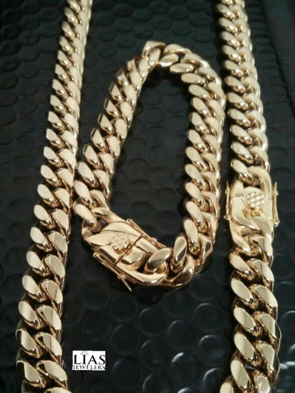 New 18k yellow gold Cuban link chain and bracelet set